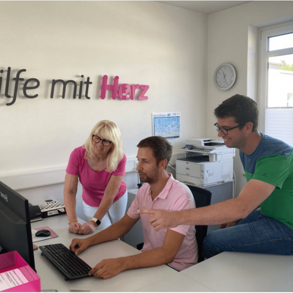 Einblick bei Tafel und im ambulanten Pflegedienst