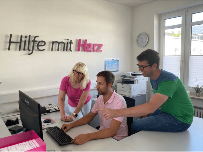 Einblick bei Tafel und im ambulanten Pflegedienst